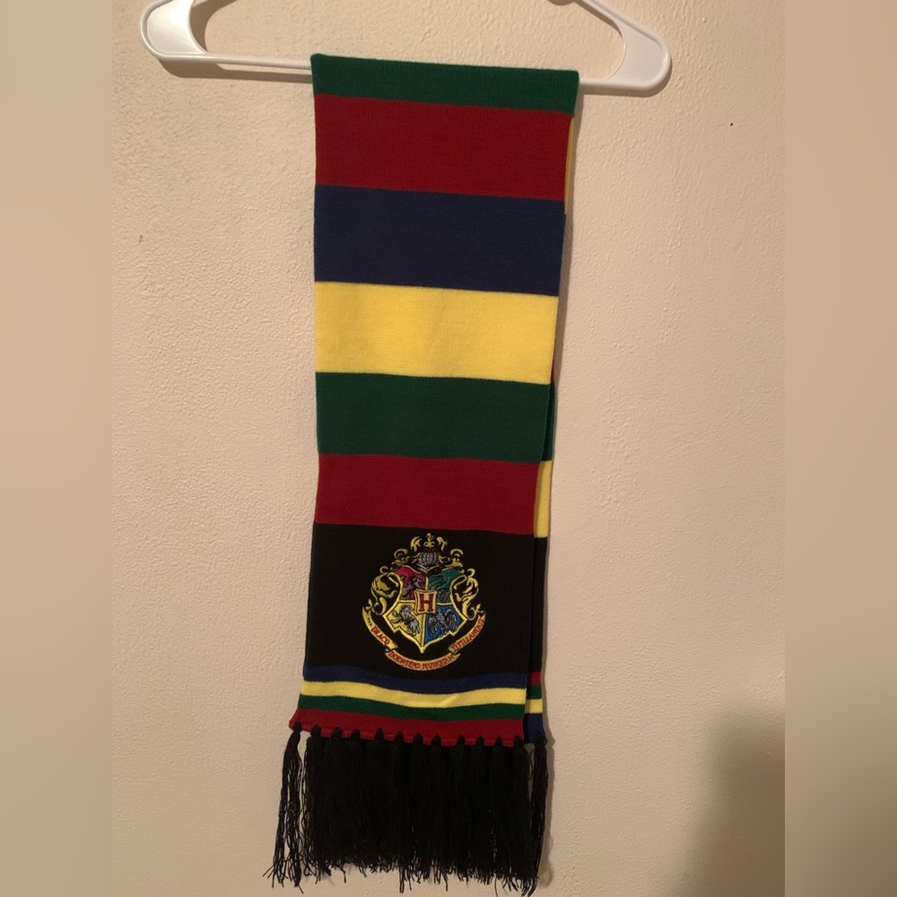 Universal Studios Wizarding World Hogwarts Houses Scarf